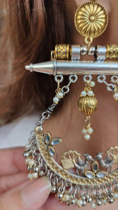 Dual Tone Peacock Pearl Earring